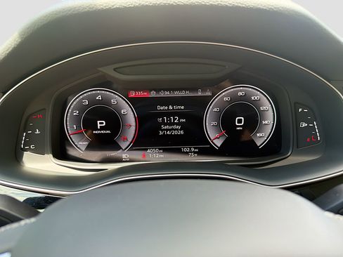 Used 2025 Audi Q7 3.0T Premium image 44