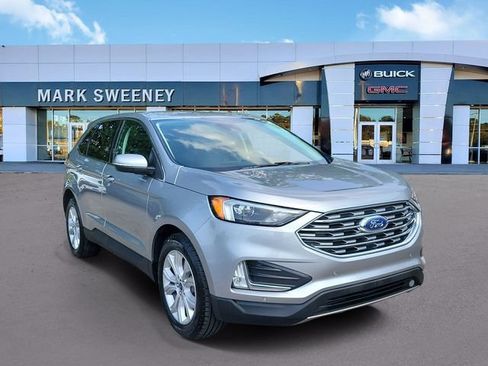 Used 2022 Ford Edge Titanium AWD/4WD image 3