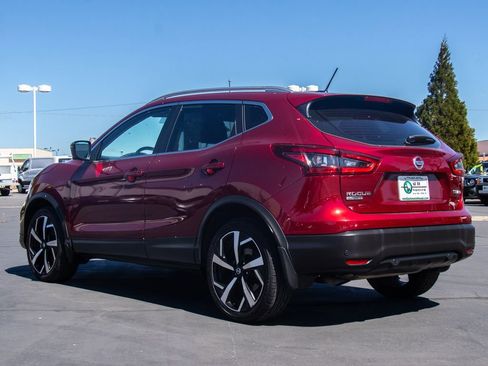 Used 2022 Nissan Rogue Sport SL AWD/4WD image 5