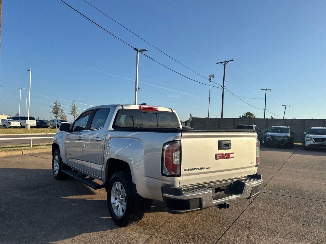 Used 2018 GMC Canyon SLE w/ SLE Convenience Package RWD image 16