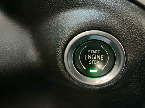 Certified 2023 Chevrolet Silverado 2500 LT w/ Convenience Package image 28