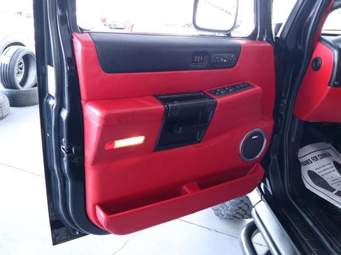 Used 2005 HUMMER H2 SUT AWD/4WD image 12