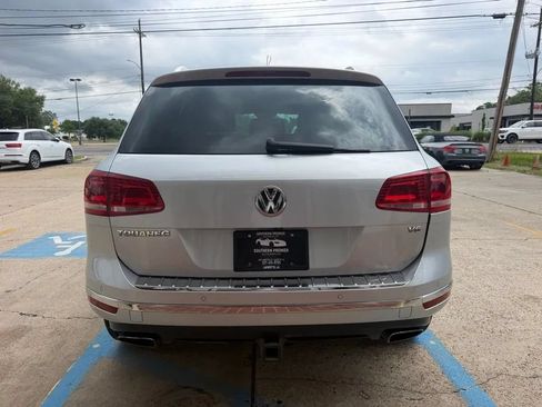 Used 2017 Volkswagen Touareg Wolfsburg Edition AWD/4WD image 6