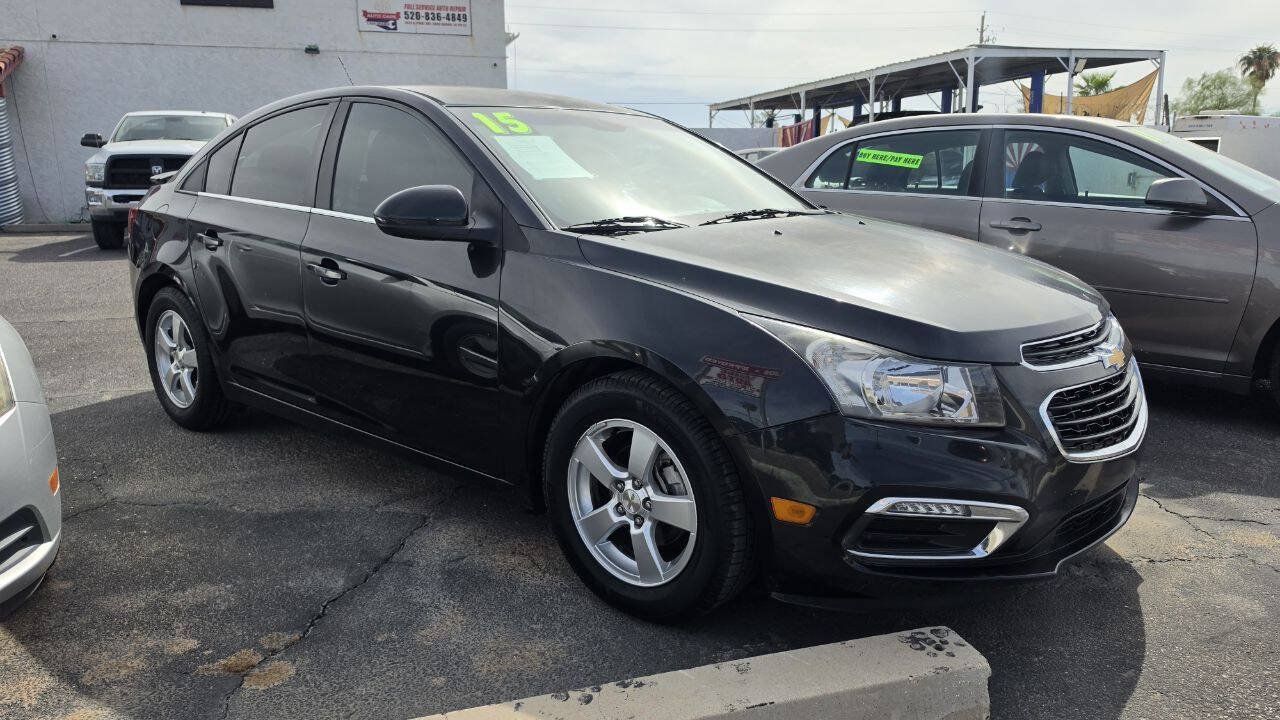 Used 2015 Chevrolet Cruze LT FWD image 1