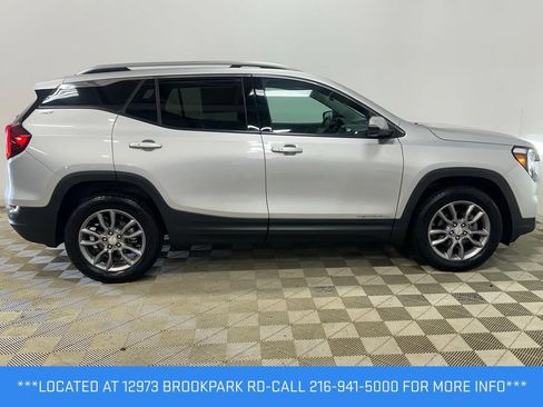 Used 2022 GMC Terrain SLT AWD/4WD image 4