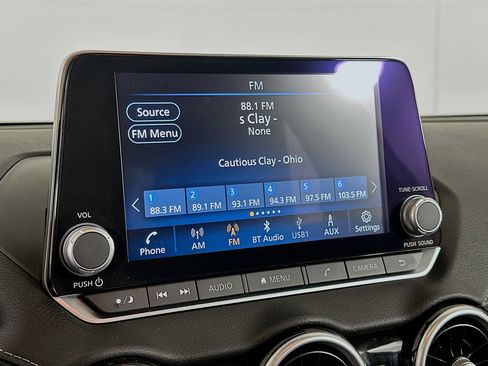 Used 2025 Nissan Sentra SV image 21