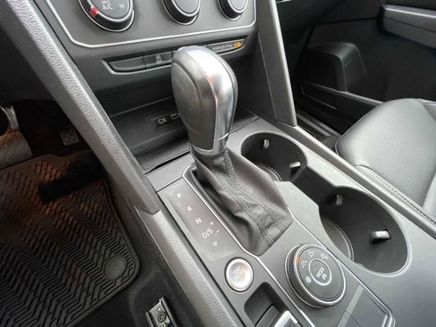 Used 2018 Volkswagen Atlas SE image 15