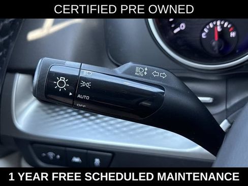 Used 2023 Kia Carnival LX FWD image 26