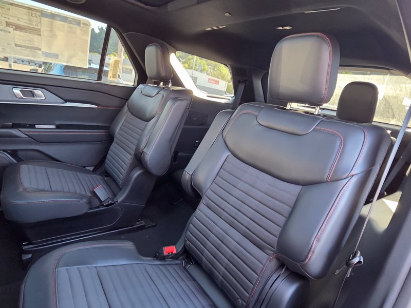 New 2027 Ford Explorer ST-Line w/ Premium Package AWD/4WD image 23