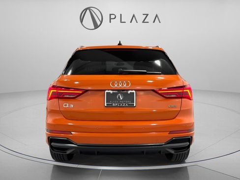 Certified 2022 Audi Q3 2.0T Premium w/ Convenience Package image 5