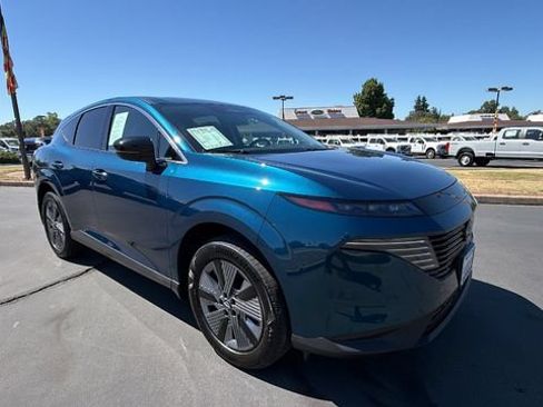 Used 2025 Nissan Murano SL w/ Cargo Package AWD/4WD image 2