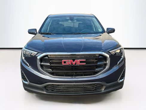 Used 2018 GMC Terrain SLE image 2
