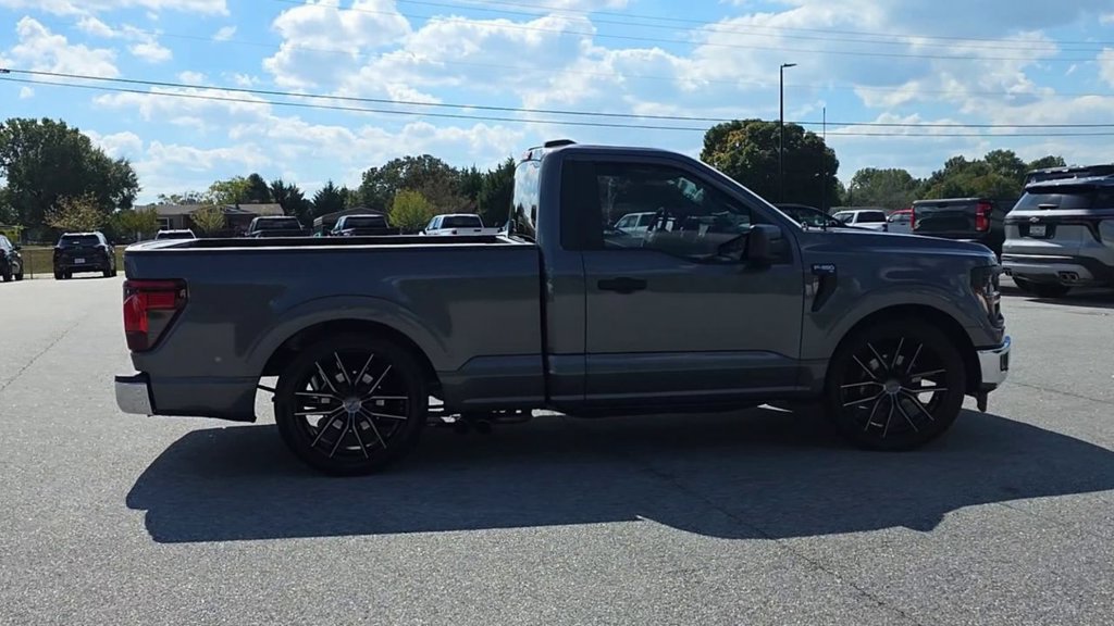 Used 2025 Ford F150 XL w/ Equipment Group 103A High RWD image 9