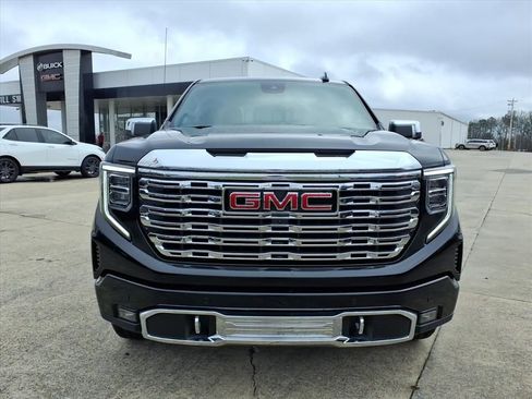 Used 2024 GMC Sierra 1500 Denali image 2