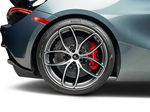 Used 2022 McLaren 720S Performance RWD image 30