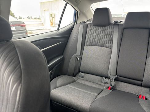 Used 2025 Toyota Camry LE image 37