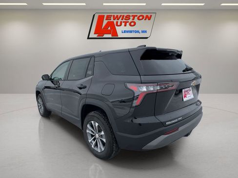 New 2026 Chevrolet Equinox LT image 3