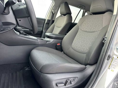 Used 2024 Toyota RAV4 XLE image 21