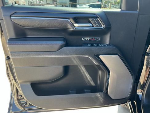 Used 2024 GMC Sierra 1500 AT4X image 14