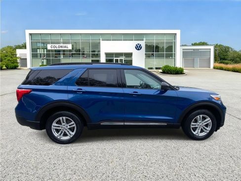 Used 2020 Ford Explorer XLT w/ Equipment Group 202A AWD/4WD image 6