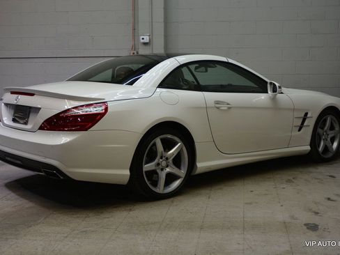Used 2014 Mercedes-Benz SL 550 image 30