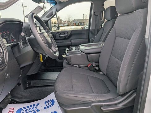 Used 2022 Chevrolet Silverado 2500 W/T image 9