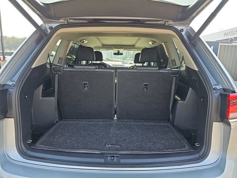 Used 2021 Volkswagen Atlas SE w/ Panoramic Sunroof Package image 16