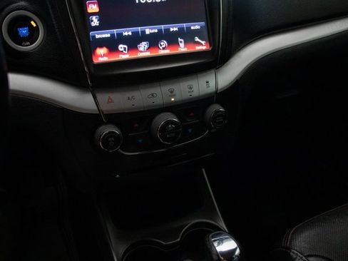 Used 2019 Dodge Journey GT image 34