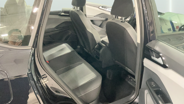 Certified 2024 Volkswagen Taos S AWD/4WD image 16