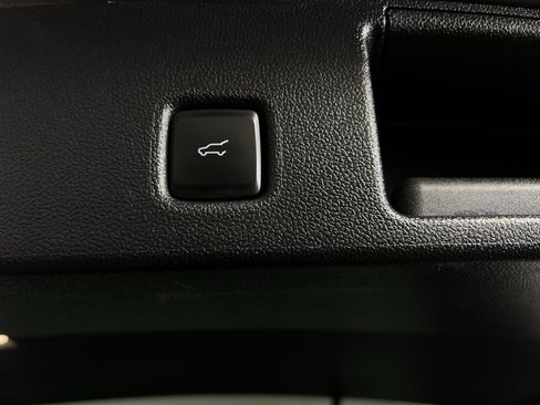 Used 2024 Ford Escape ST-Line image 30