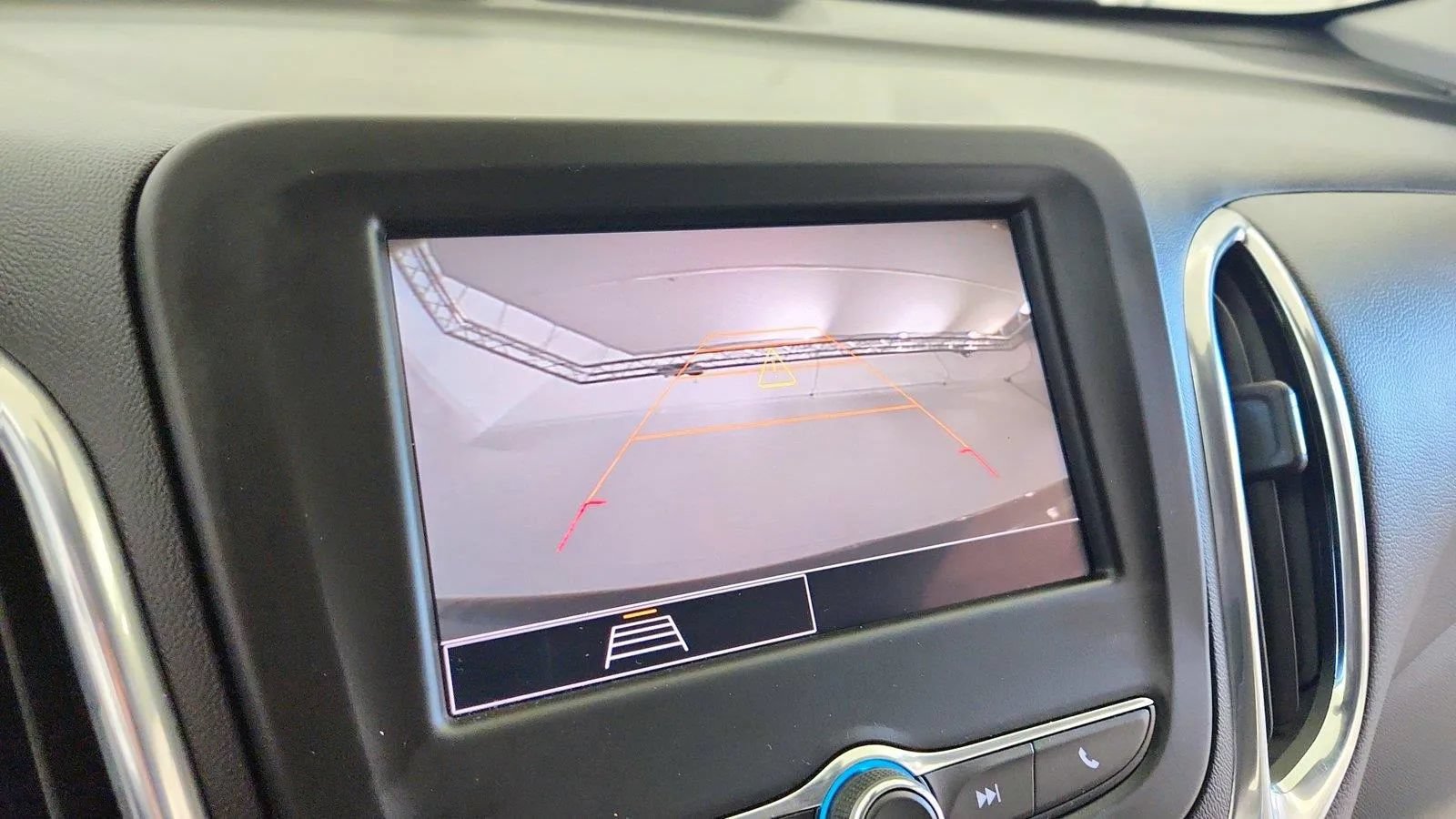 Used 2023 Chevrolet Equinox LT FWD image 21