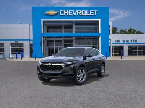 New 2026 Chevrolet Trax LS w/ LS Convenience Package image 8