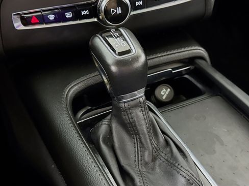 Used 2022 Volvo XC90 T5 Momentum image 20