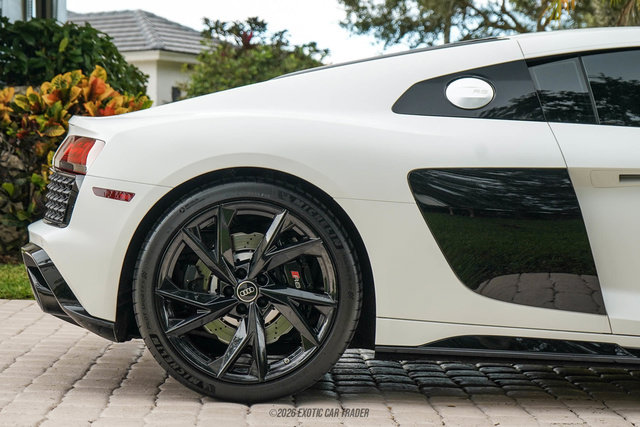 Used 2022 Audi R8 V10 performance RWD image 9