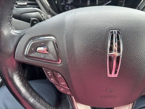 Used 2017 Lincoln MKC Select w/ Select Plus Package image 19