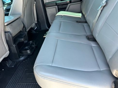 Used 2019 Ford F250 XL w/ Power Equipment Group AWD/4WD image 31