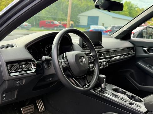 Used 2024 Honda Civic Sport image 10