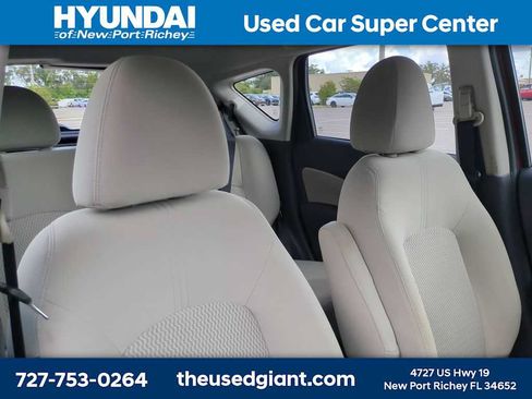 Used 2015 Nissan Versa Note SV w/ SV Convenience Package FWD image 6