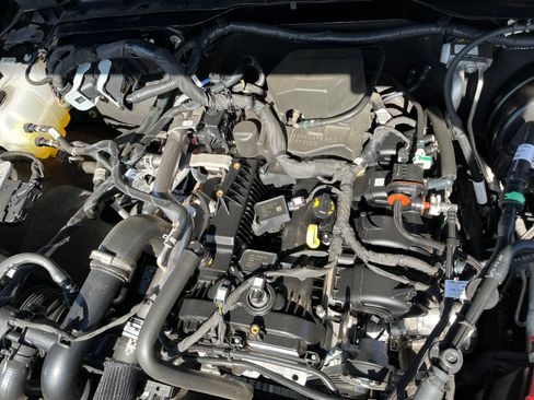 Used 2024 Ford Bronco Outer Banks AWD/4WD image 9