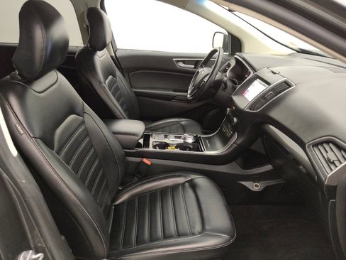 Used 2019 Ford Edge SEL w/ Equipment Group 201A FWD image 21