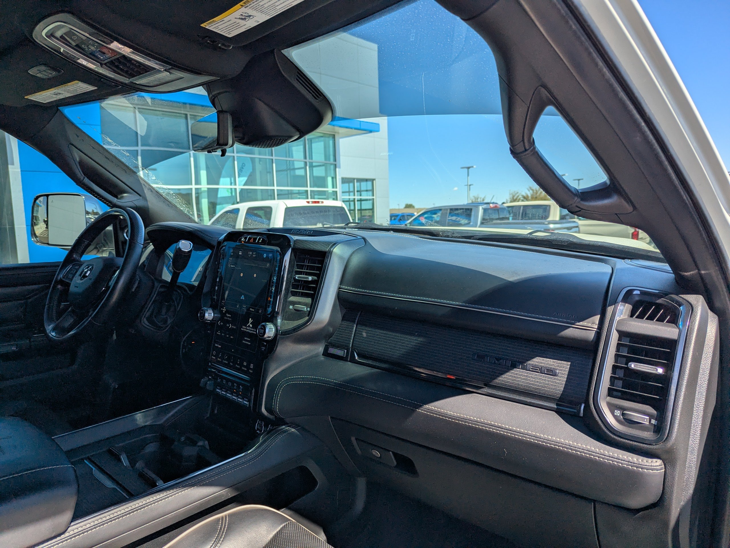 Used 2022 RAM 3500 Limited AWD/4WD image 43