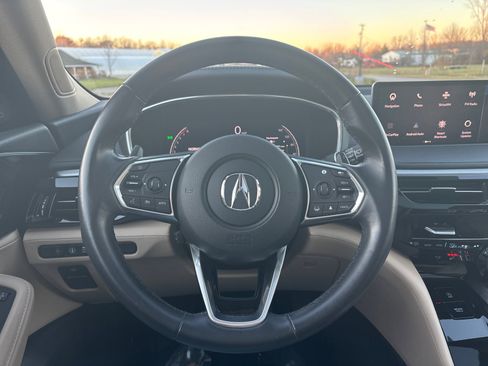 Used 2024 Acura MDX SH-AWD w/ Technology Package image 20