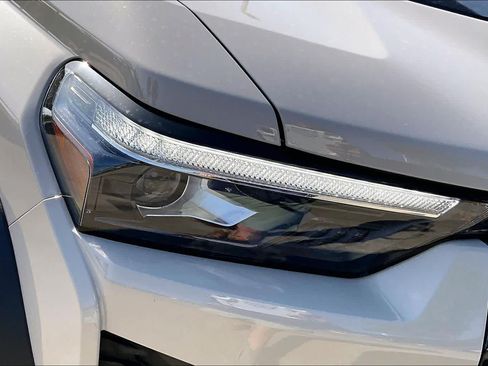 Used 2026 Chevrolet Colorado ZR2 w/ Off-Road Front Bumper Package AWD/4WD image 27