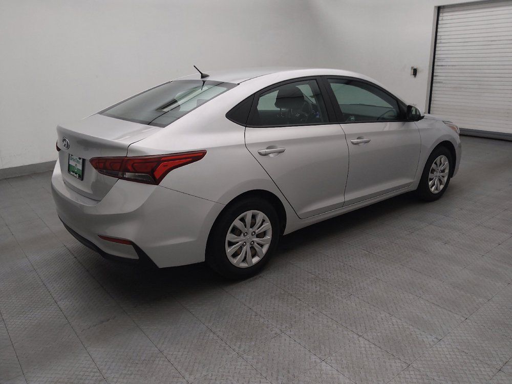 Used 2021 Hyundai Accent SE FWD image 10
