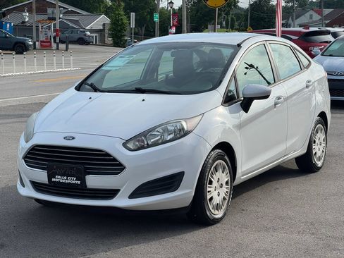 Used 2014 Ford Fiesta S FWD image 2