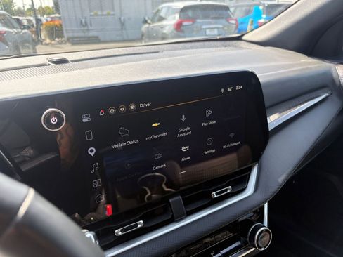Used 2025 Chevrolet Equinox LT AWD/4WD image 21