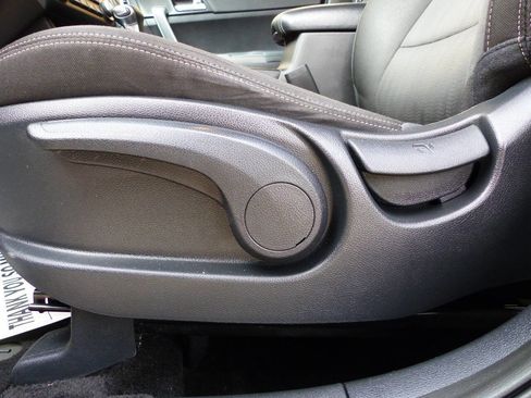 Used 2020 Kia Sportage LX image 24