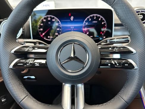 New 2025 Mercedes-Benz C 300 4MATIC Sedan image 26
