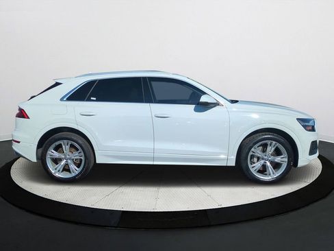 Used 2019 Audi Q8 Premium Plus w/ Premium Plus image 3
