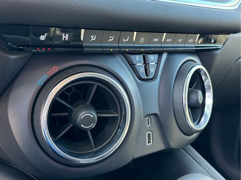 Used 2019 Chevrolet Blazer LT image 16